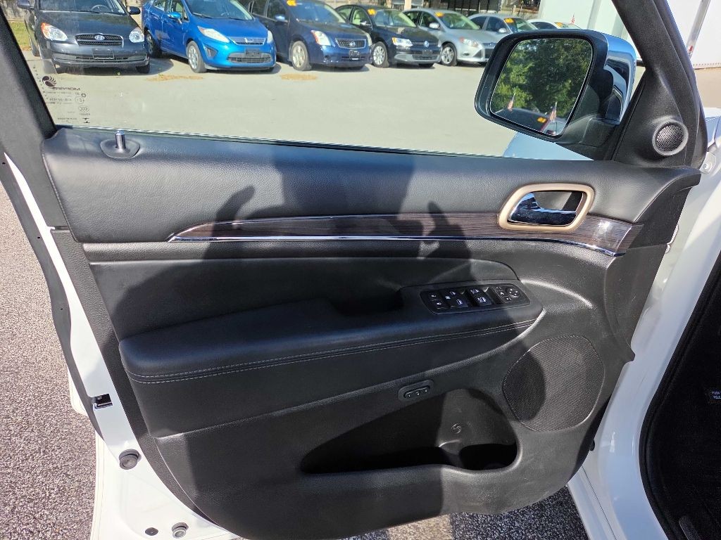2015 Jeep Grand Cherokee Image 9
