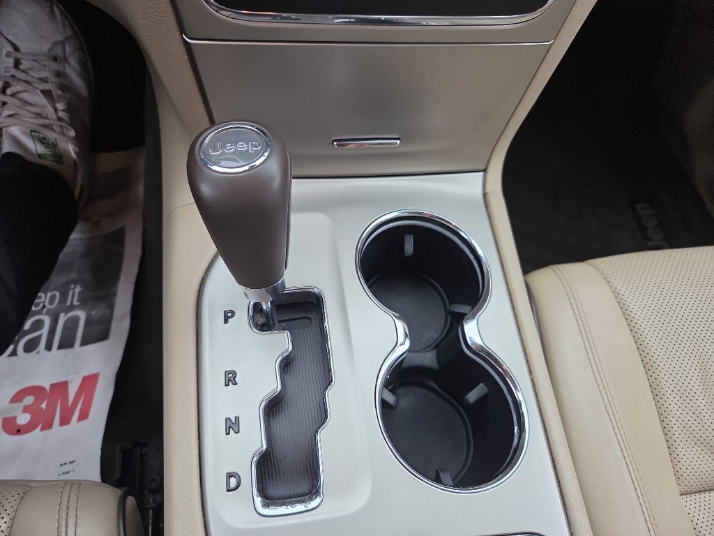 2013 Jeep Grand Cherokee Image 18
