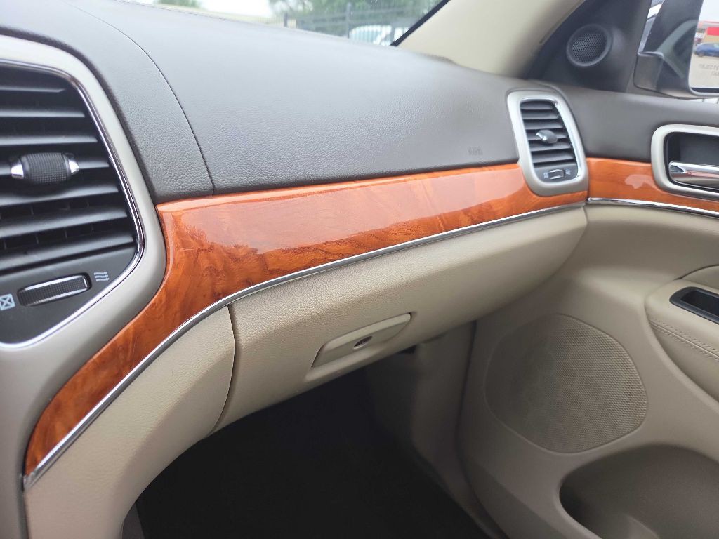 2013 Jeep Grand Cherokee Image 25