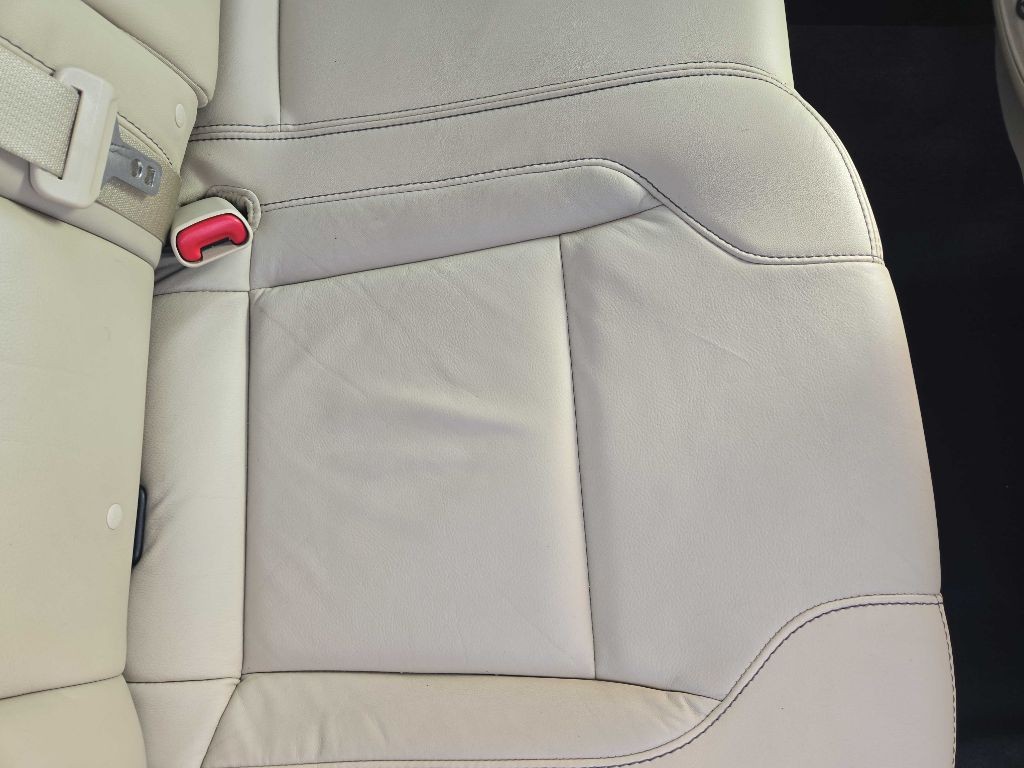2017 Ford Taurus Image 19