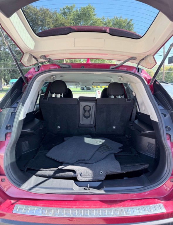 2017 Nissan Rogue Image 5