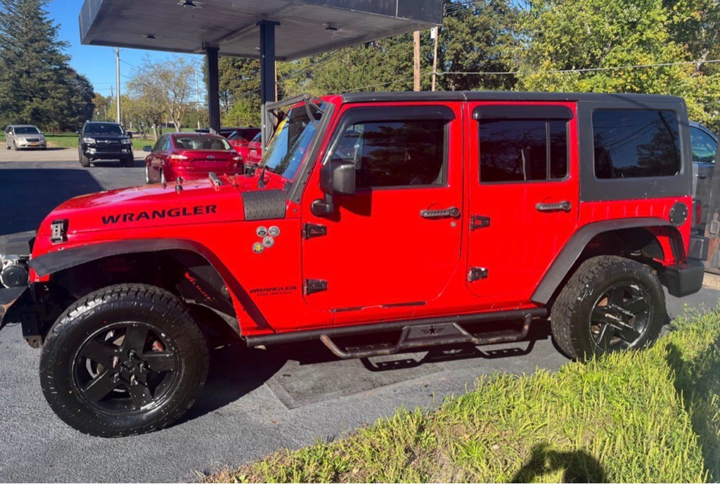 2015 Jeep Wrangler Unlimited Image 2