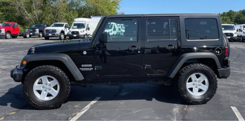 2017 Jeep Wrangler Unlimited Image 4