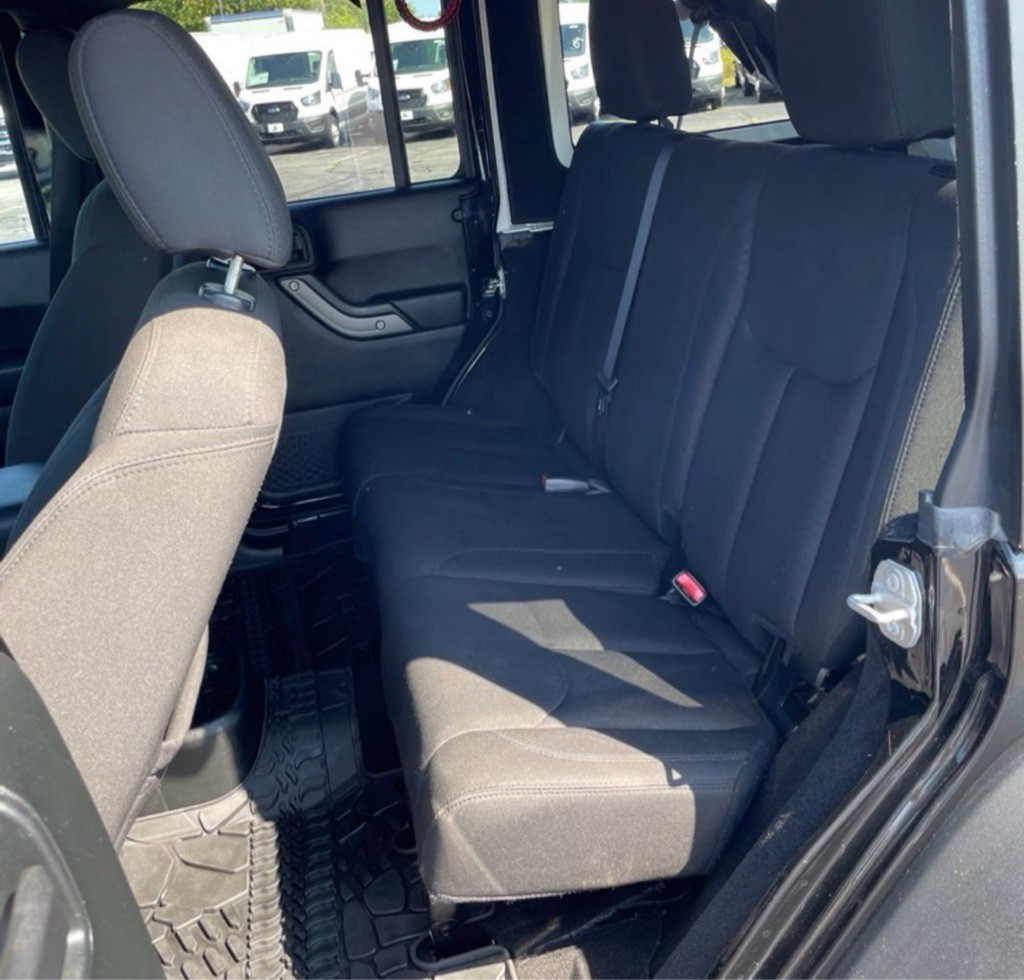 2017 Jeep Wrangler Unlimited Image 10