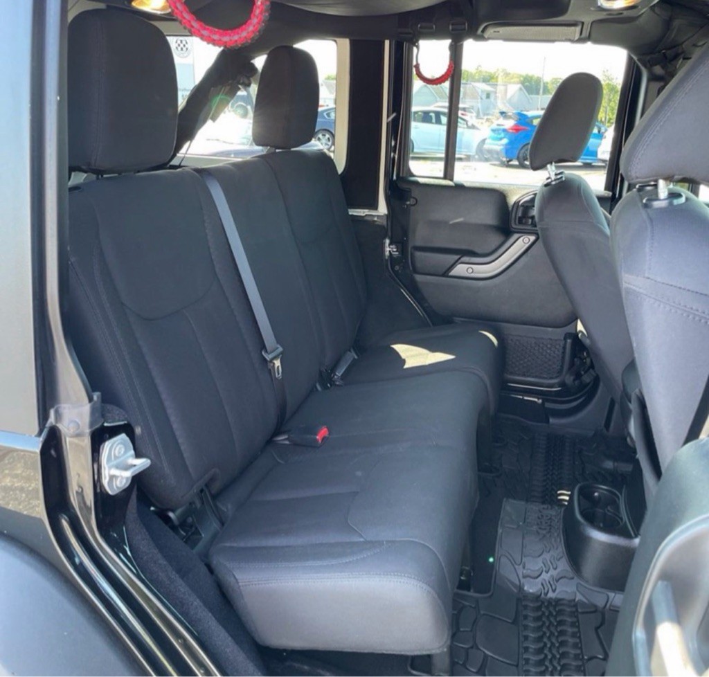 2017 Jeep Wrangler Unlimited Image 11