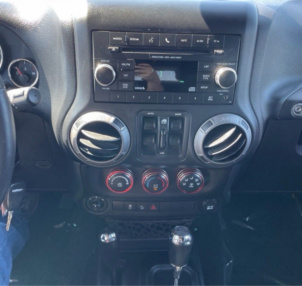 2017 Jeep Wrangler Unlimited Image 12