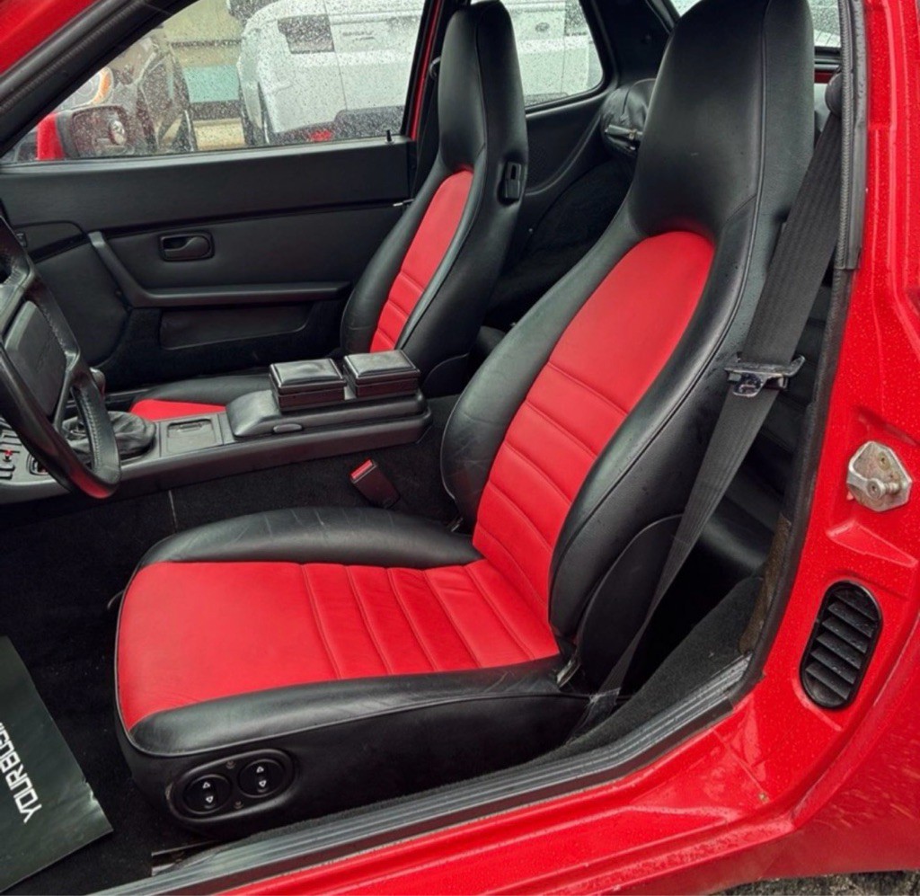 1987 Porsche 944 Image 9