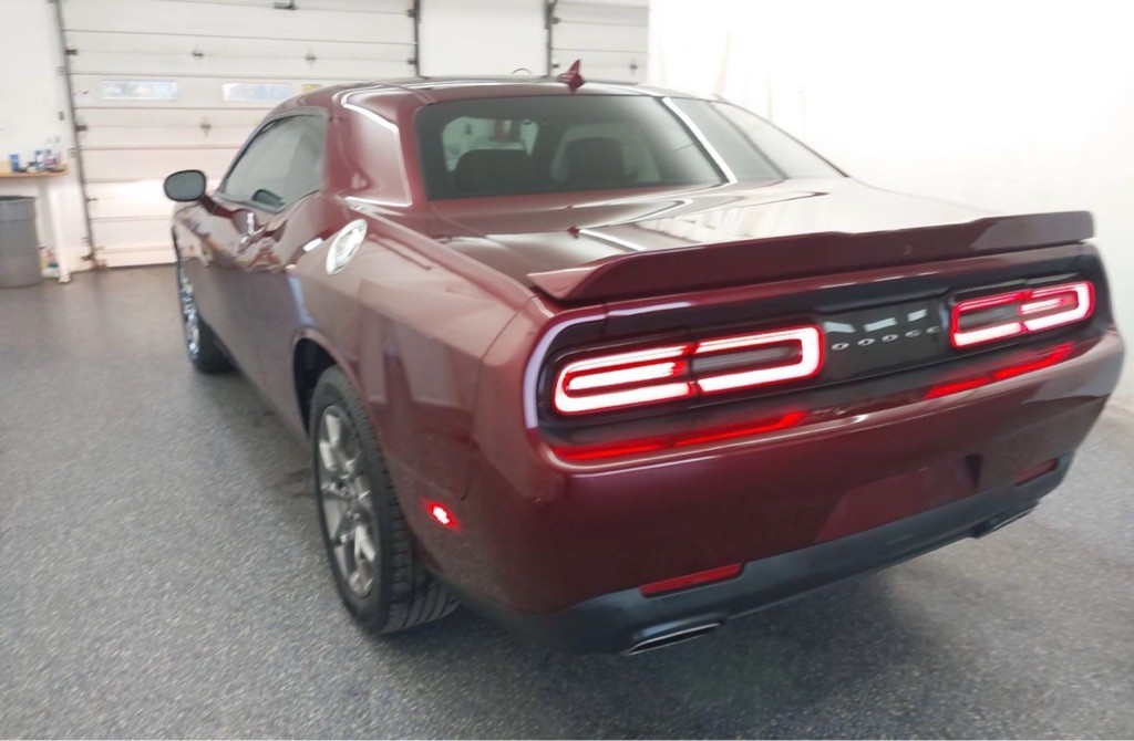 2017 Dodge Challenger Image 2