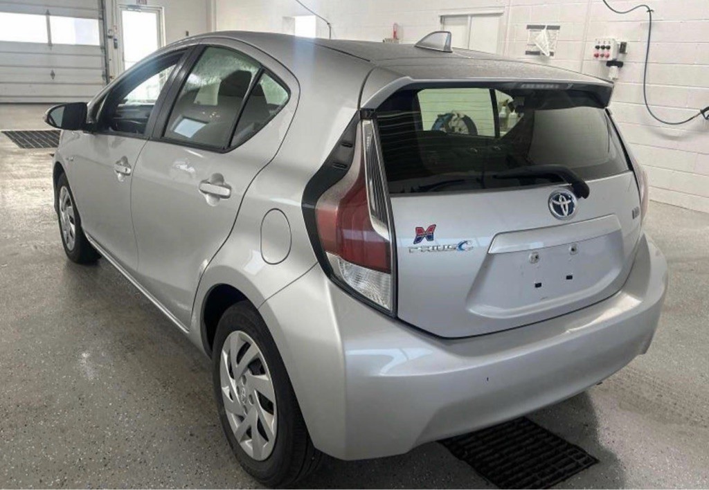 2015 Toyota Prius Image 5