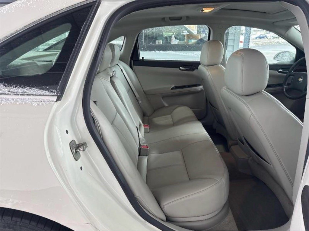 2008 Chevrolet Impala Image 8