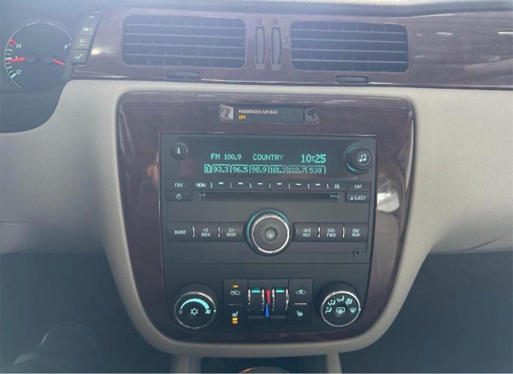 2008 Chevrolet Impala Image 9