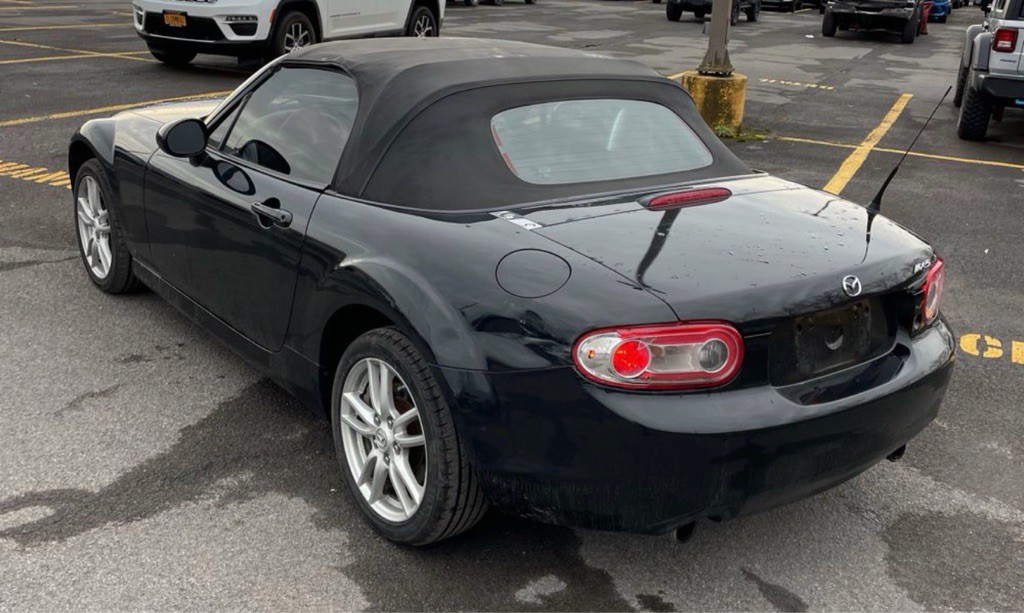 2011 Mazda MX-5 Miata Image 6