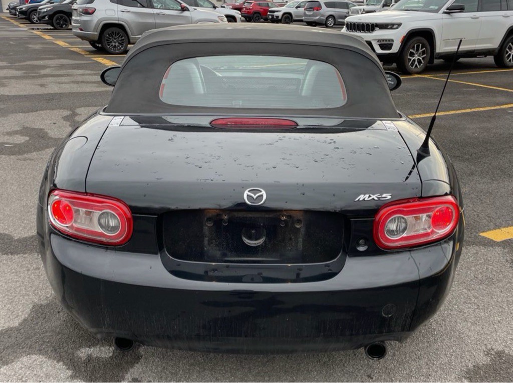 2011 Mazda MX-5 Miata Image 7
