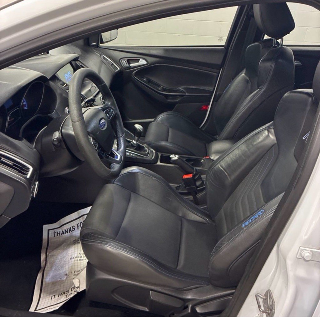 2017 Ford Focus Image 8