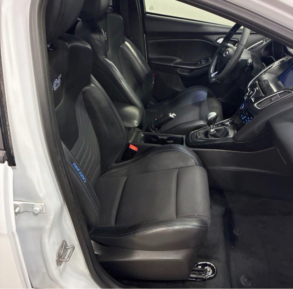 2017 Ford Focus Image 9