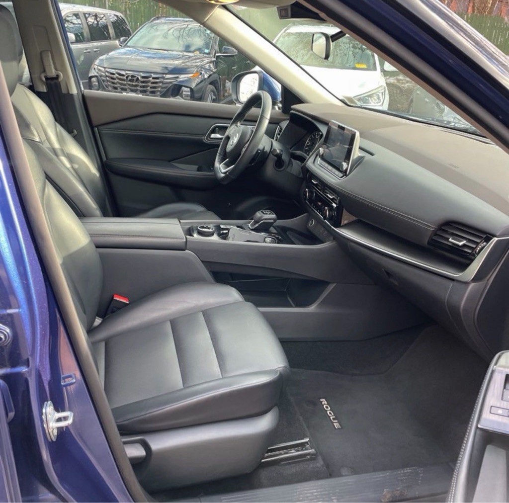 2021 Nissan Rogue Image 8