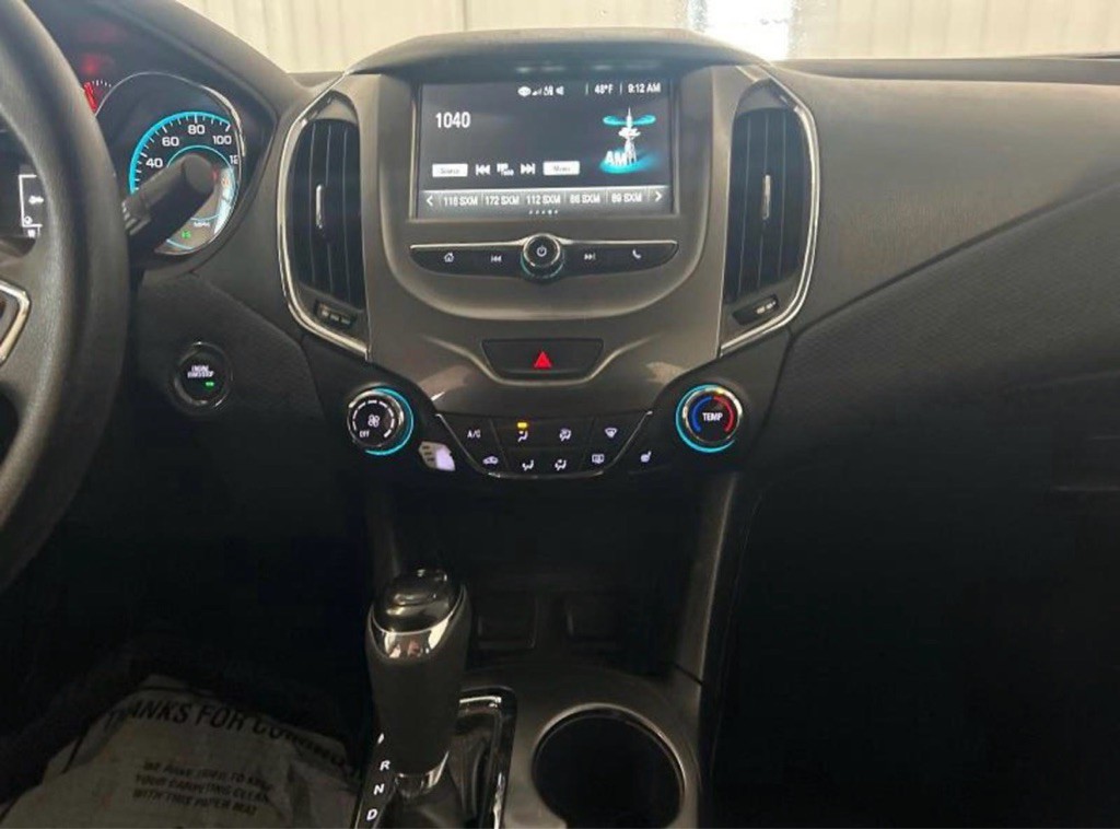 2018 Chevrolet Cruze Image 10