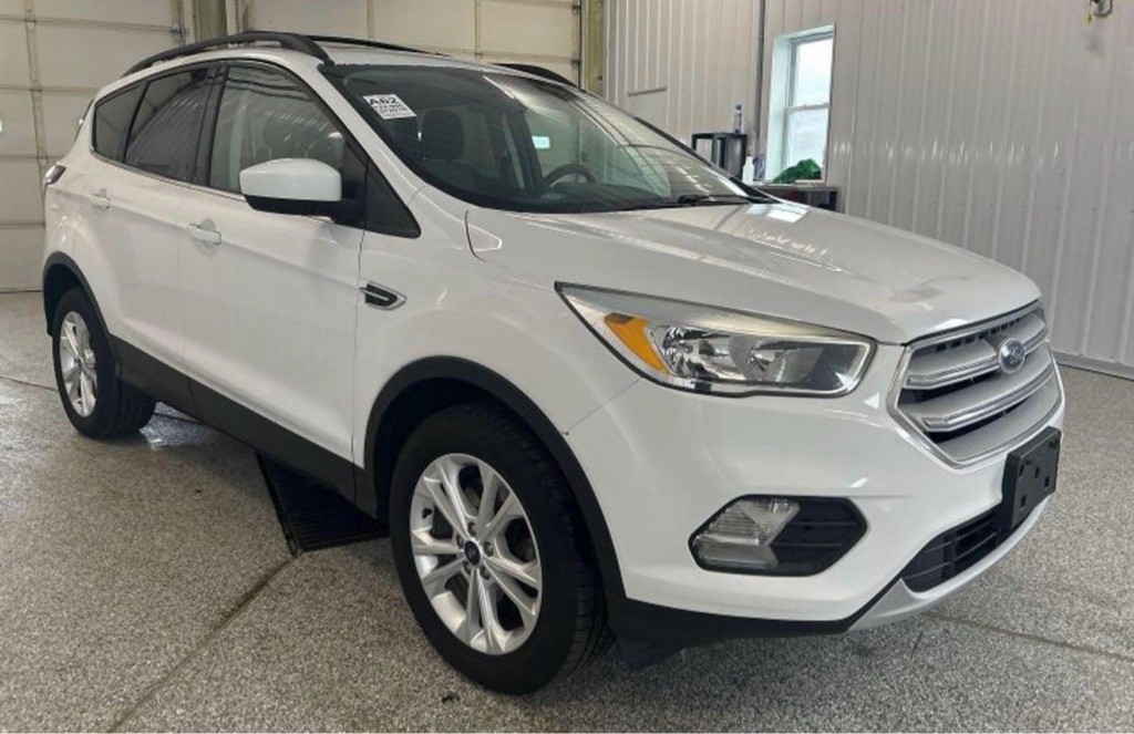 2018 Ford Escape Image 2