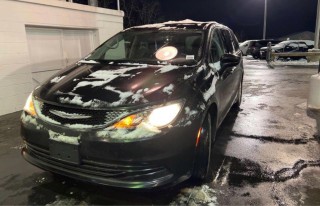 Image for 2018 Chrysler Pacifica Touring ID: 7041233