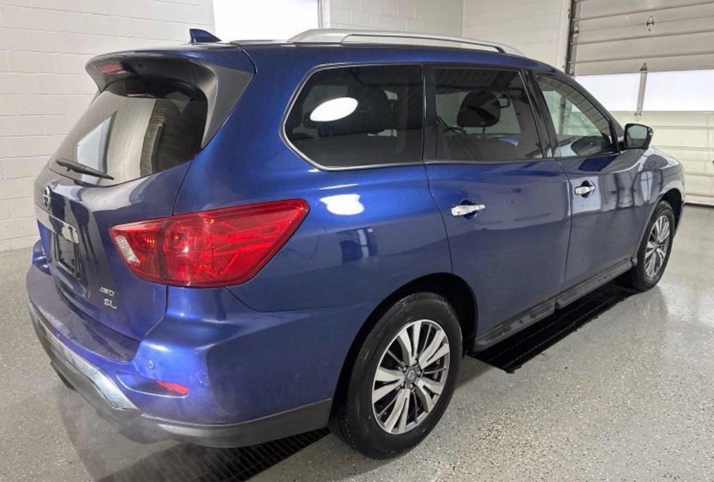 2019 Nissan Pathfinder Image 3