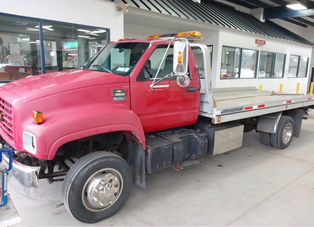 2001 Chevrolet C-Series Image 5