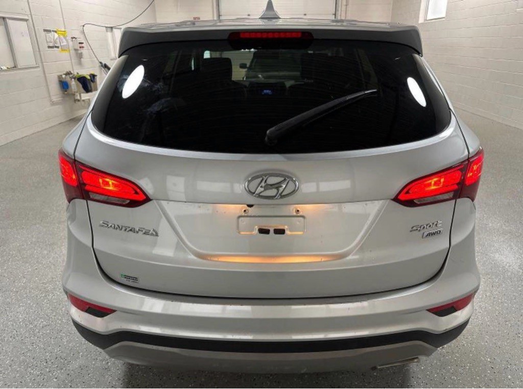 2017 Hyundai Santa Fe Sport Image 5
