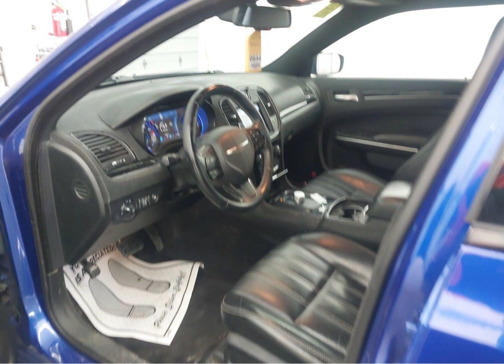 2018 Chrysler 300 Image 7