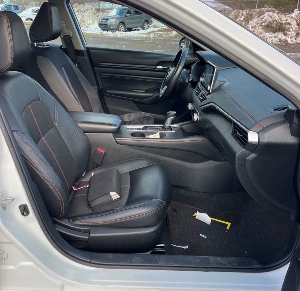 2021 Nissan Altima Image 5