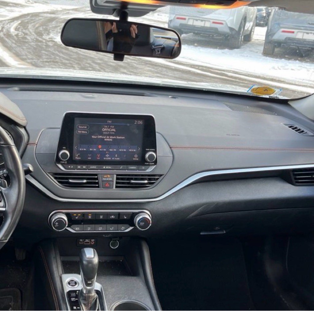 2021 Nissan Altima Image 7