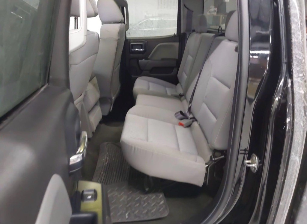 2017 GMC Sierra Image 1