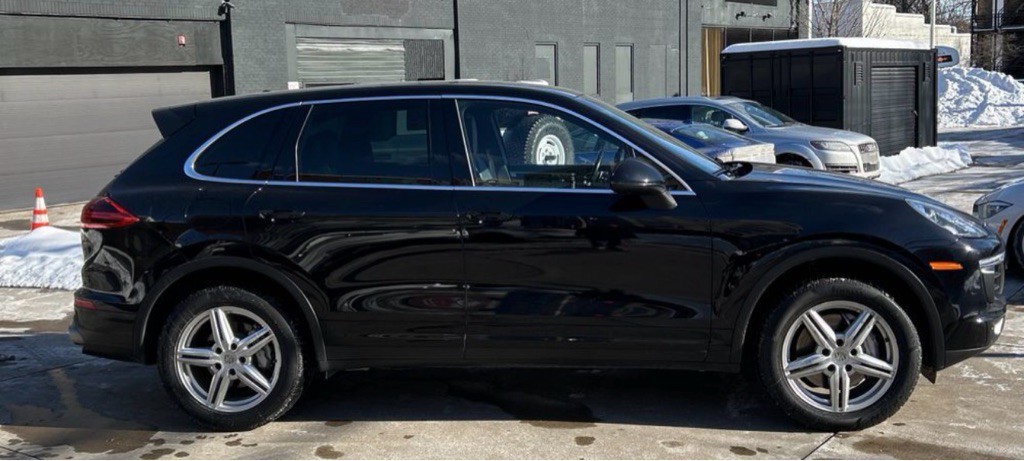 2015 Porsche Cayenne Image 3