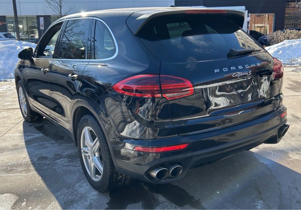 2015 Porsche Cayenne Image 4
