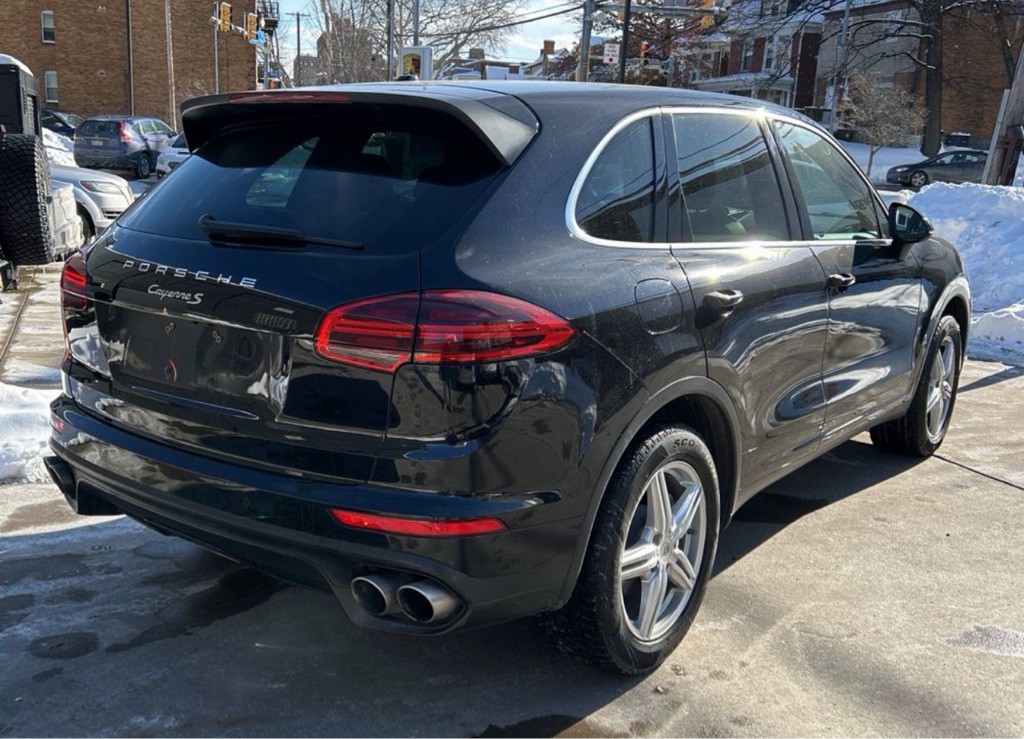 2015 Porsche Cayenne Image 6