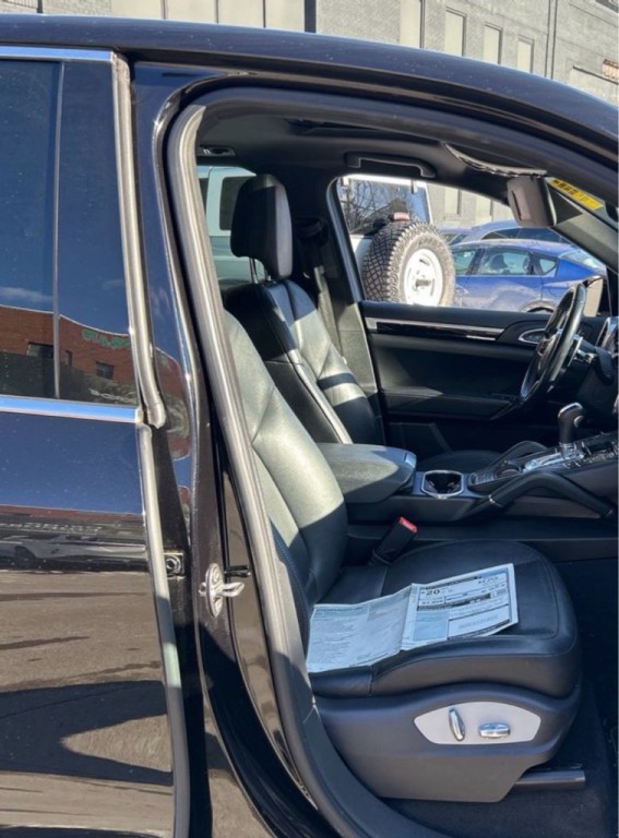 2015 Porsche Cayenne Image 7
