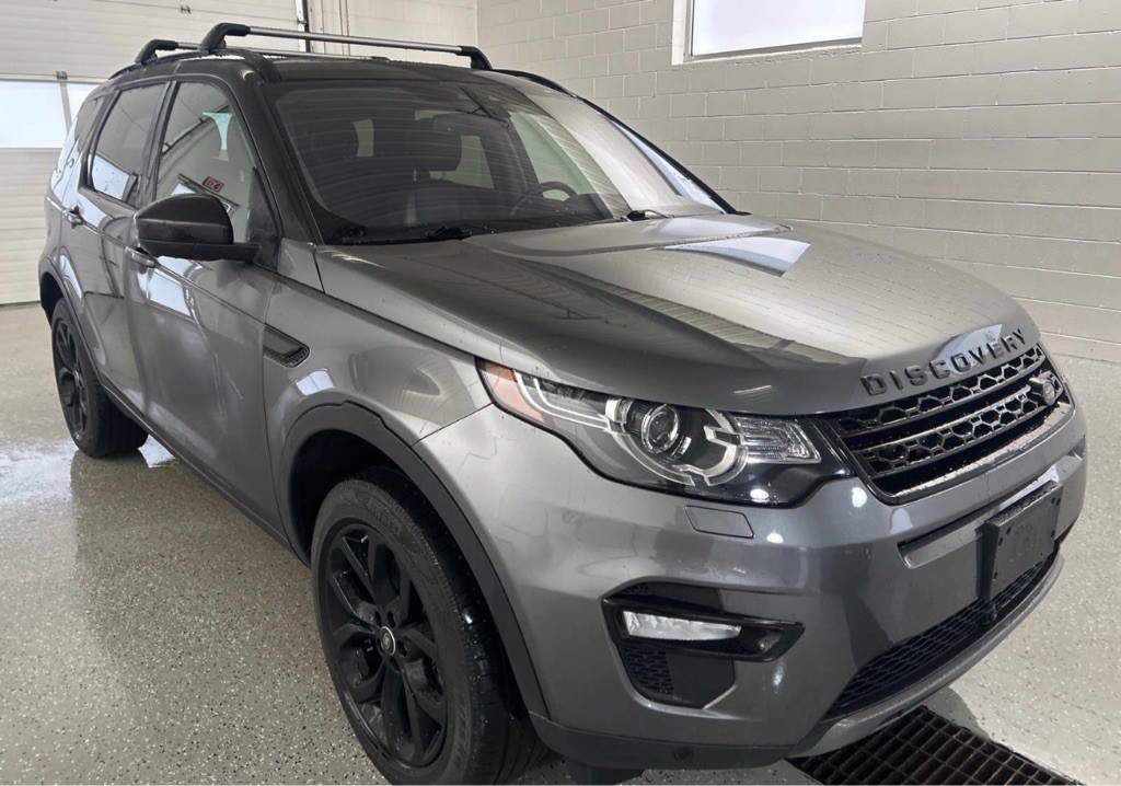 2018 Land Rover Discovery Sport Image 2