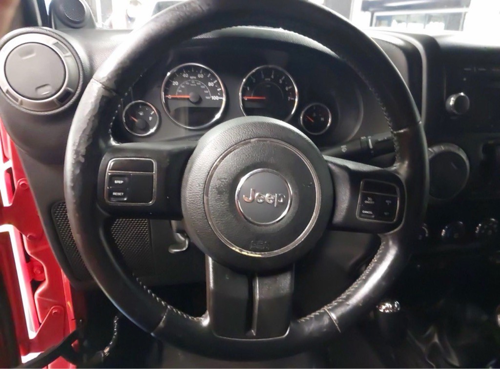 2013 Jeep Wrangler Image 5