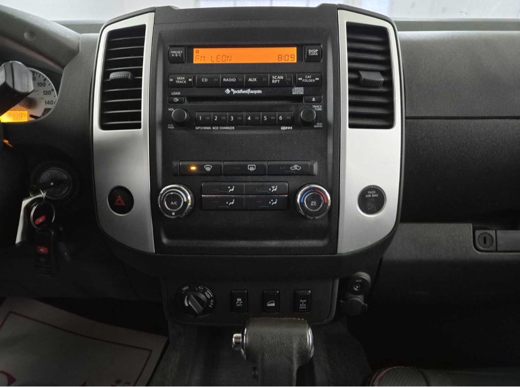 2012 Nissan Xterra Image 7