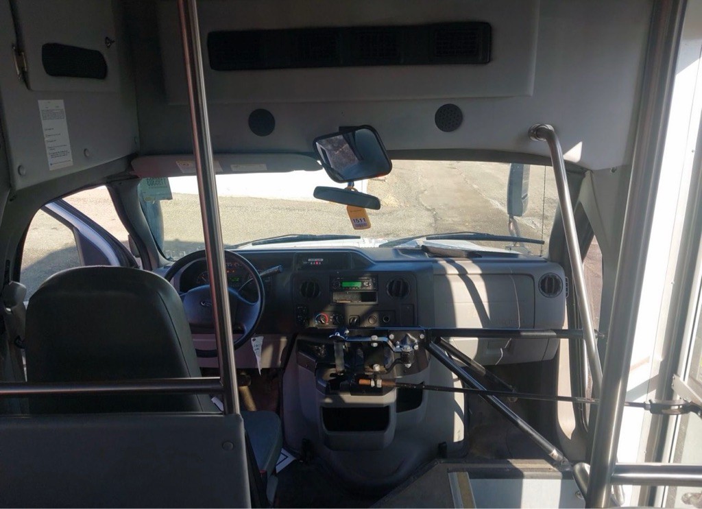 2016 Ford Econoline Image 6