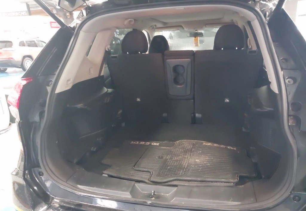 2017 Nissan Rogue Image 6