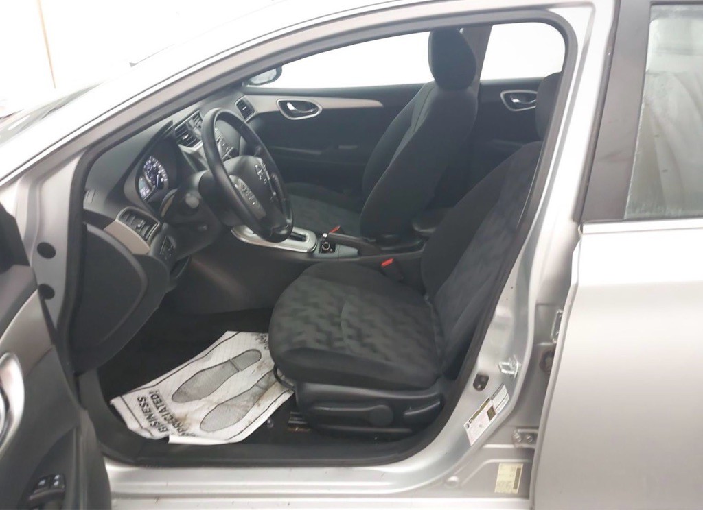 2013 Nissan Sentra Image 5