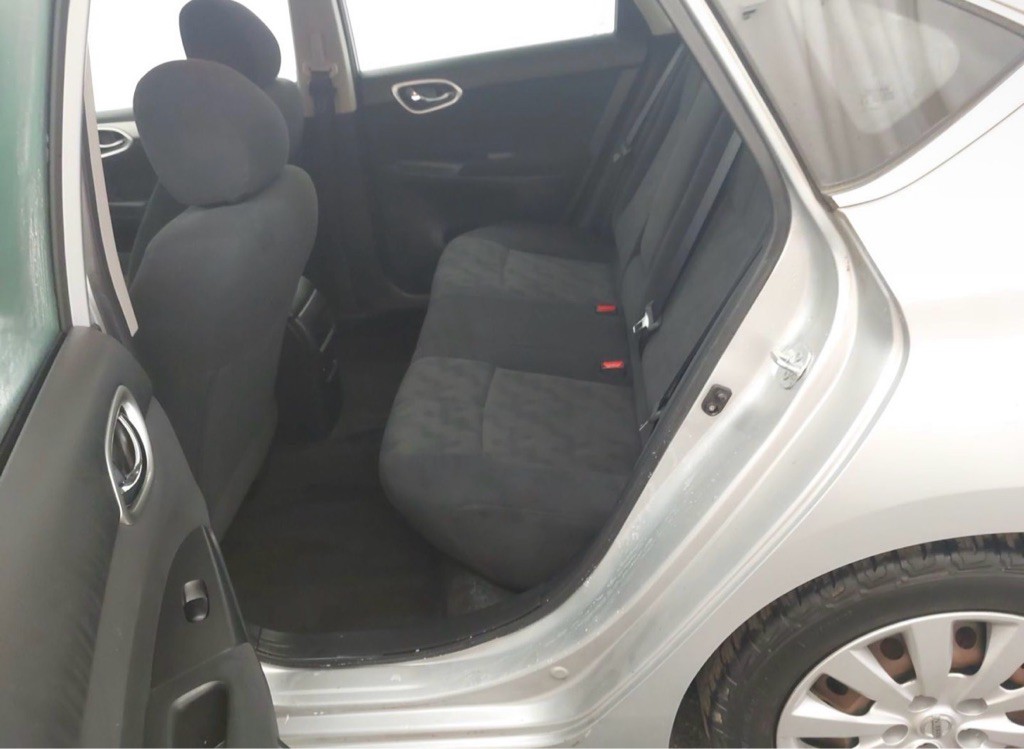 2013 Nissan Sentra Image 10