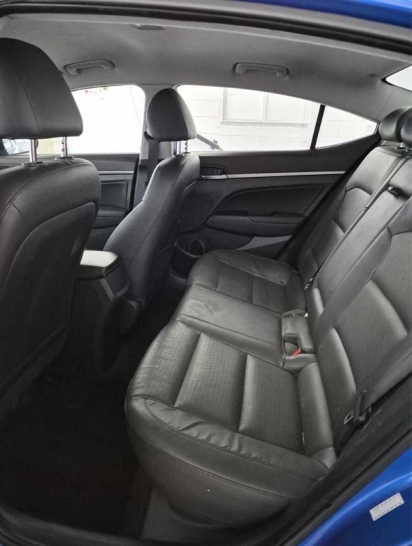 2017 Hyundai Elantra Image 6