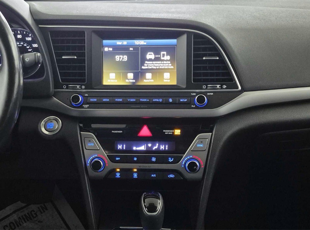 2017 Hyundai Elantra Image 7