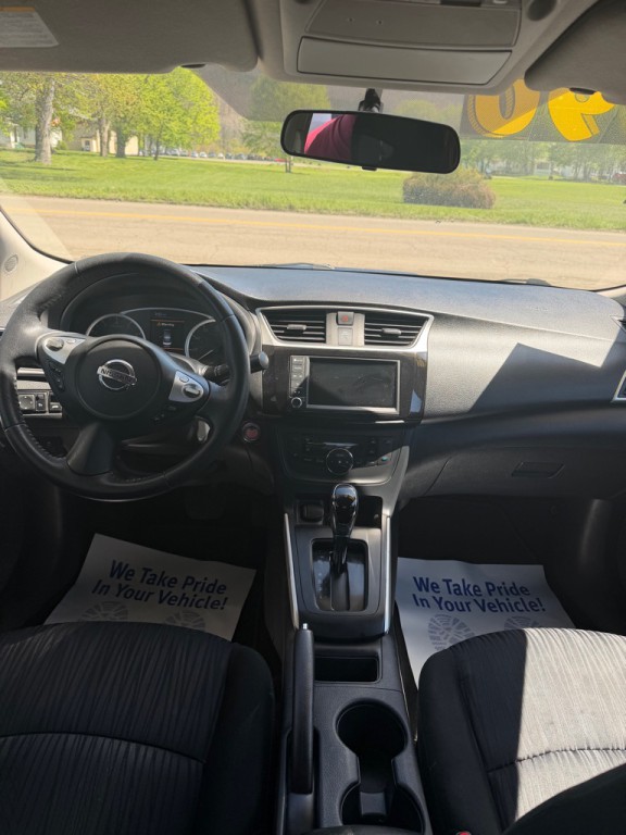2019 Nissan Sentra Image 9