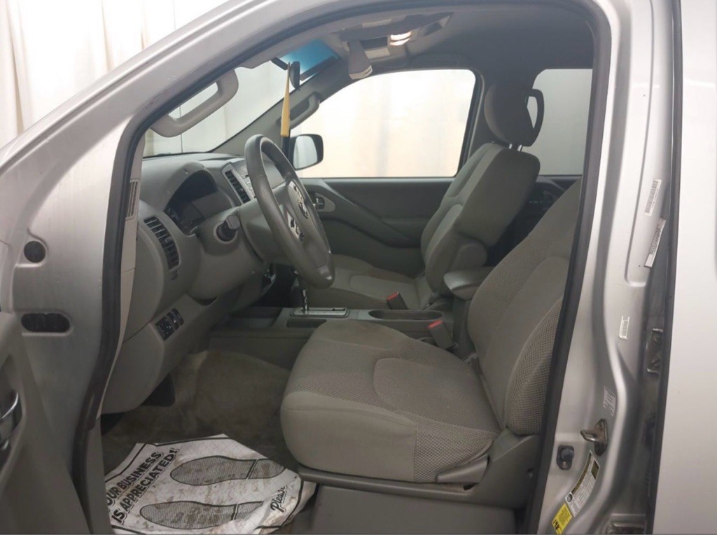 2014 Nissan Frontier Image 6