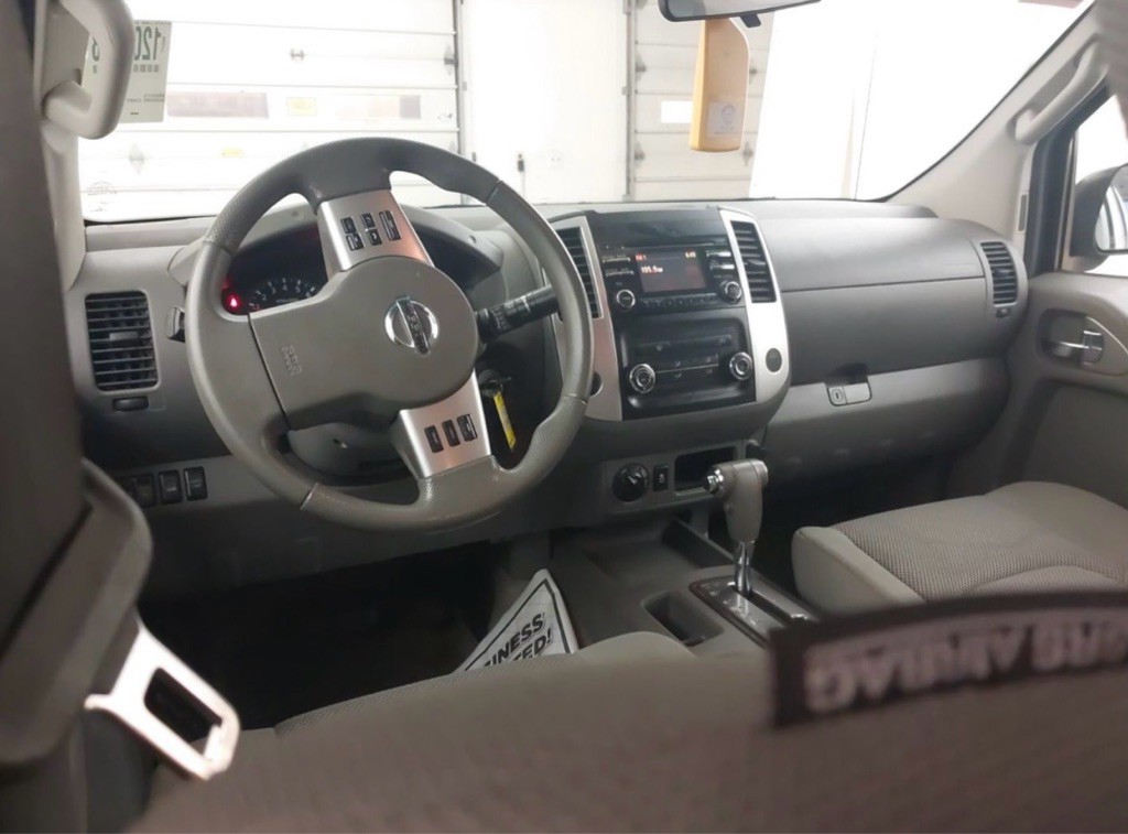 2014 Nissan Frontier Image 7