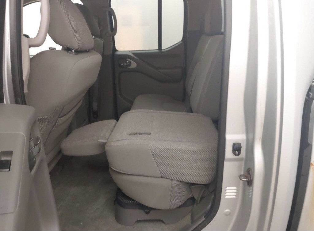 2014 Nissan Frontier Image 8