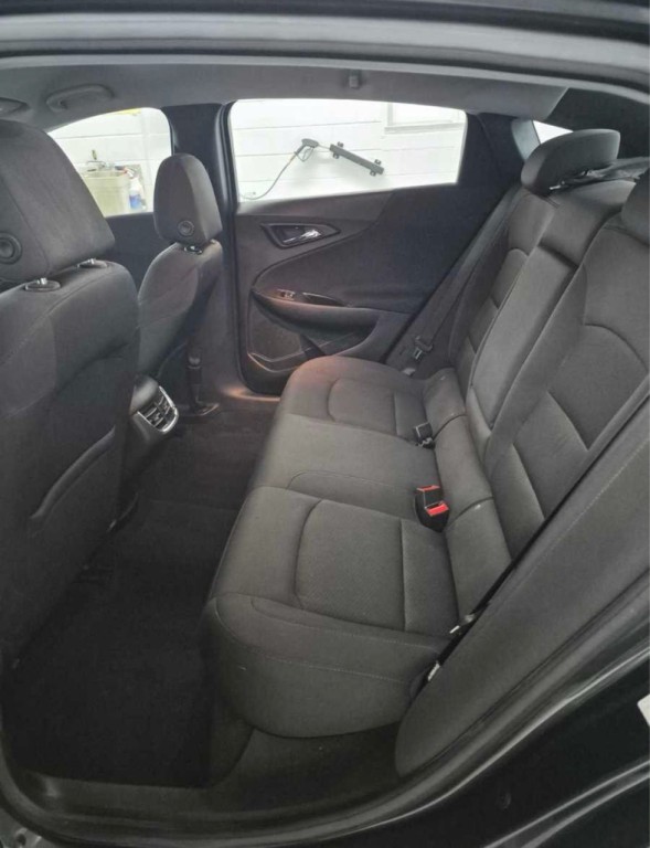 2017 Chevrolet Malibu Image 7