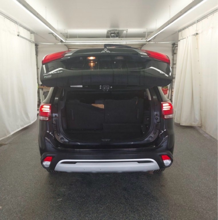 2020 Mitsubishi Outlander Image 5