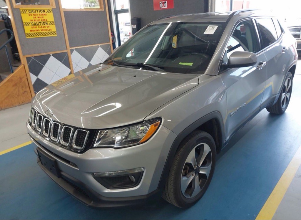 2018 Jeep Compass Image 1
